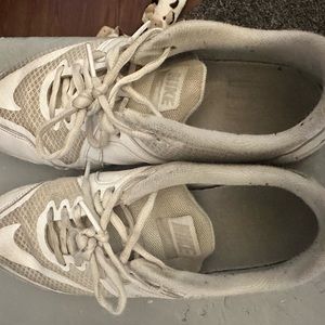 Nike cheer shoes size 9